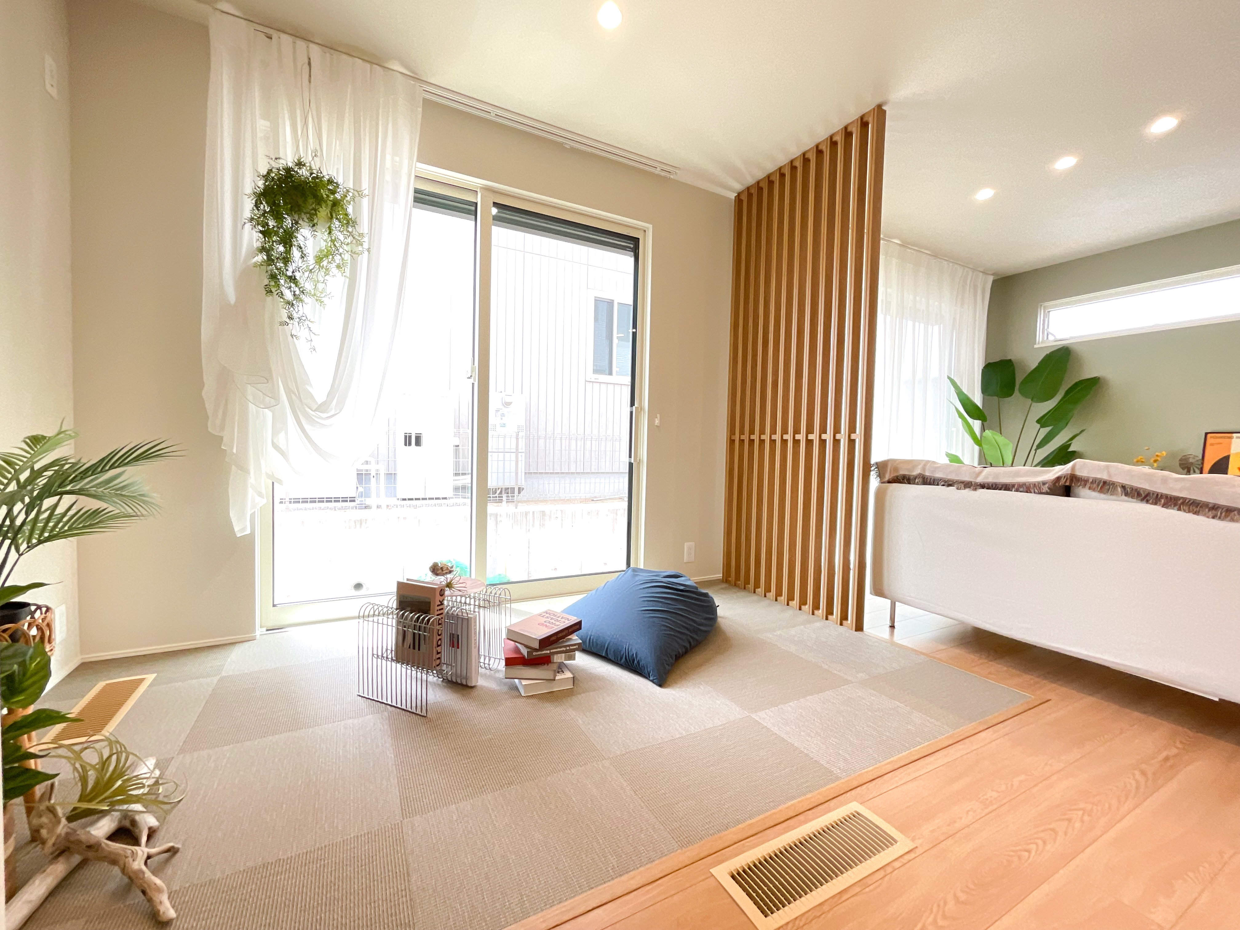 モデルハウス/住宅展示場情報:トリヴェール和泉はつが野 メグリエコート　モデルハウスのスライダー用サムネイル画像